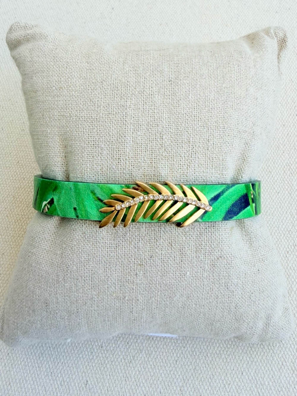 *Bracelet Charm Set* KEEP COLLECTIVE Retired Green Palm Band Gold Palm Leaf